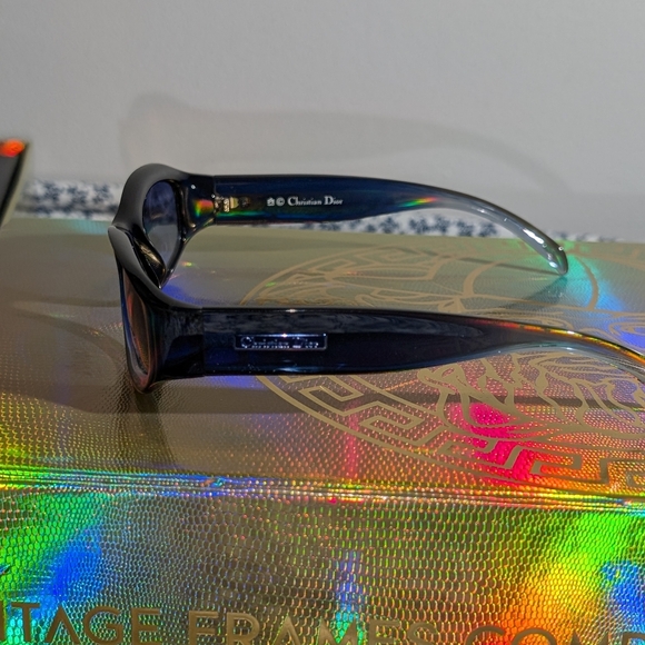 Christian Dior Sunglasses - Picture 6 of 13